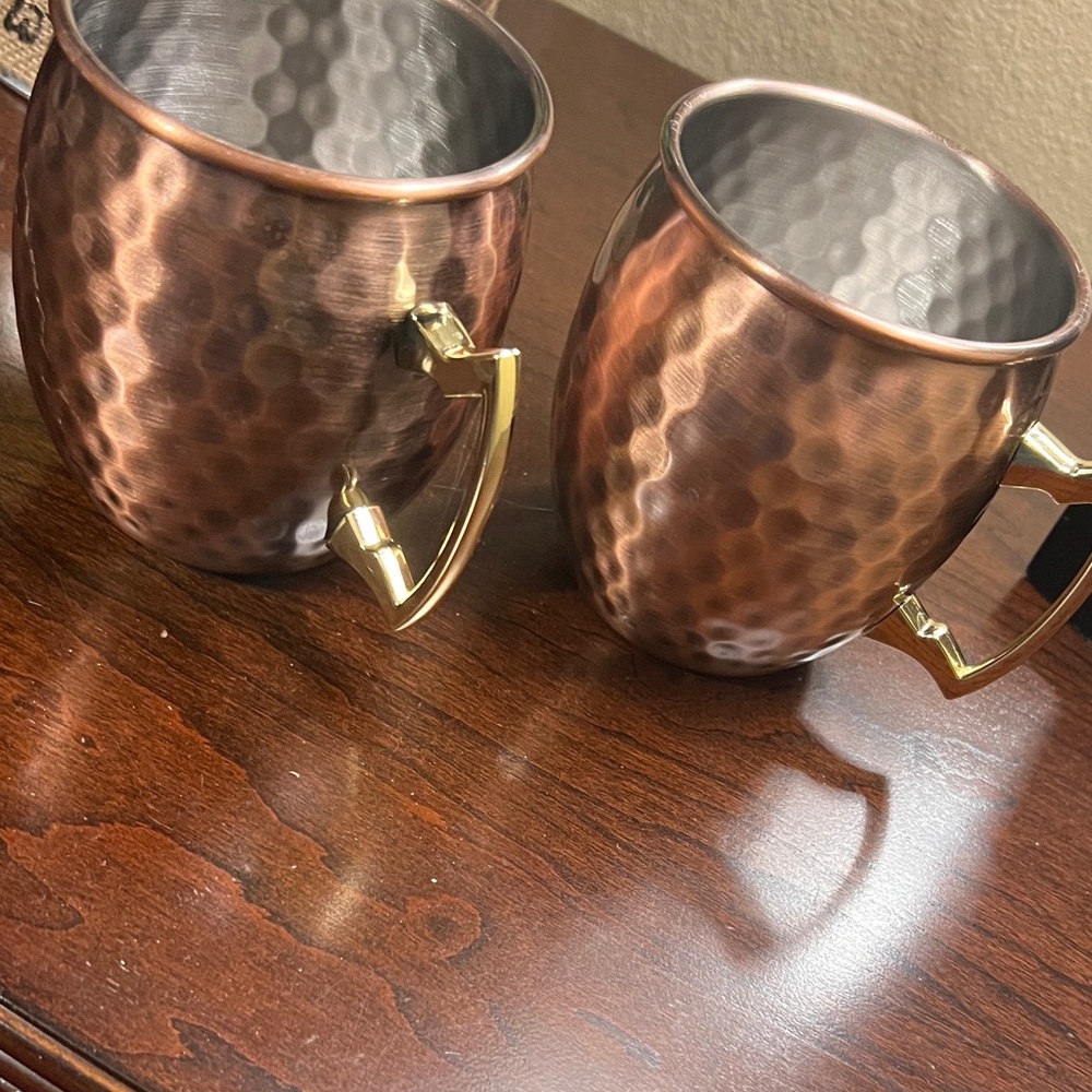Hammered Copper Mugs with Gold Handles